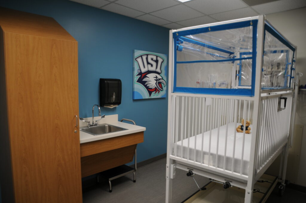 The newly designed Peyton Manning Children’s Hospital Emergency Room for Children at St. Vincent Evansville offers specialized pediatric emergency care closer to home for Tri-State families, and it includes seven private treatment rooms and specialized equipment. Each room displays an Evansville-themed painting.
