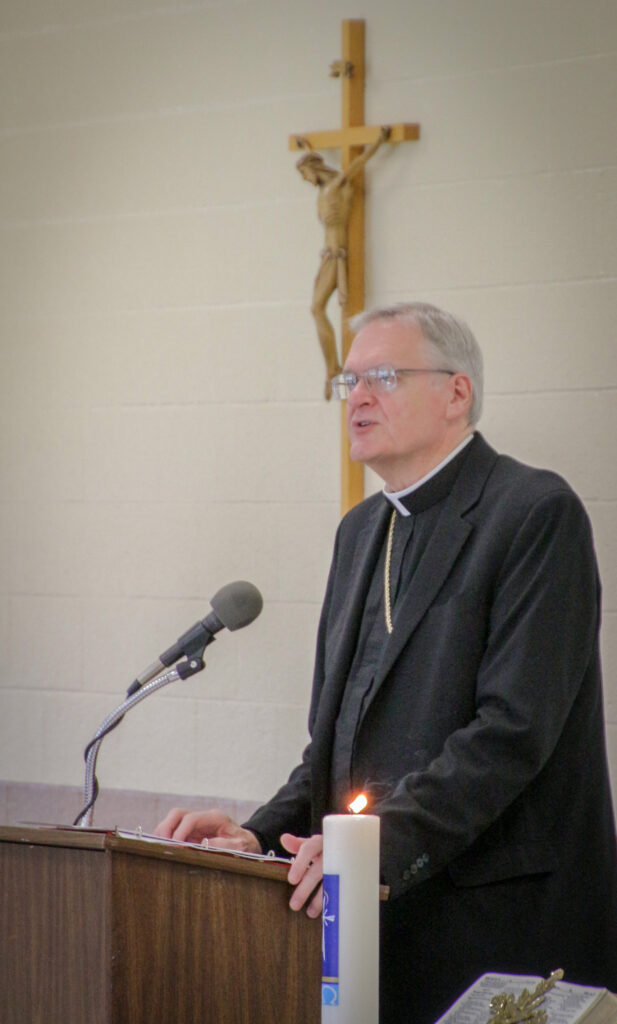 In his remarks, Bishop Siegel urged Formation Day attendees to remain steadfast in teaching the
truth of faith, and he assured them of his prayers. The Message photos by Tim Lilley