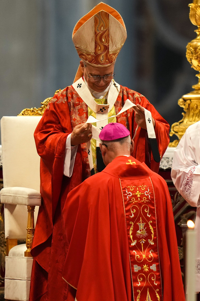 American pilgrims join new archbishops in Rome for pallium Mass